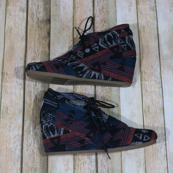 Toms Shoes - Toms Desert Wedge Bootie Aztec Lace Up Chukka Boot